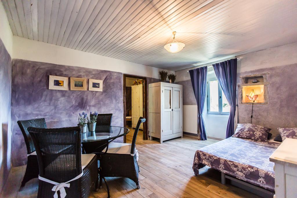 La Flor Azul Bed & Breakfast Grospierres Luaran gambar